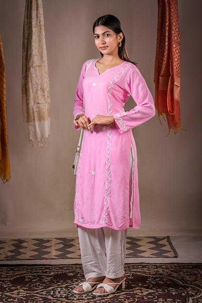 Zaira Mehr chikankari Kurta