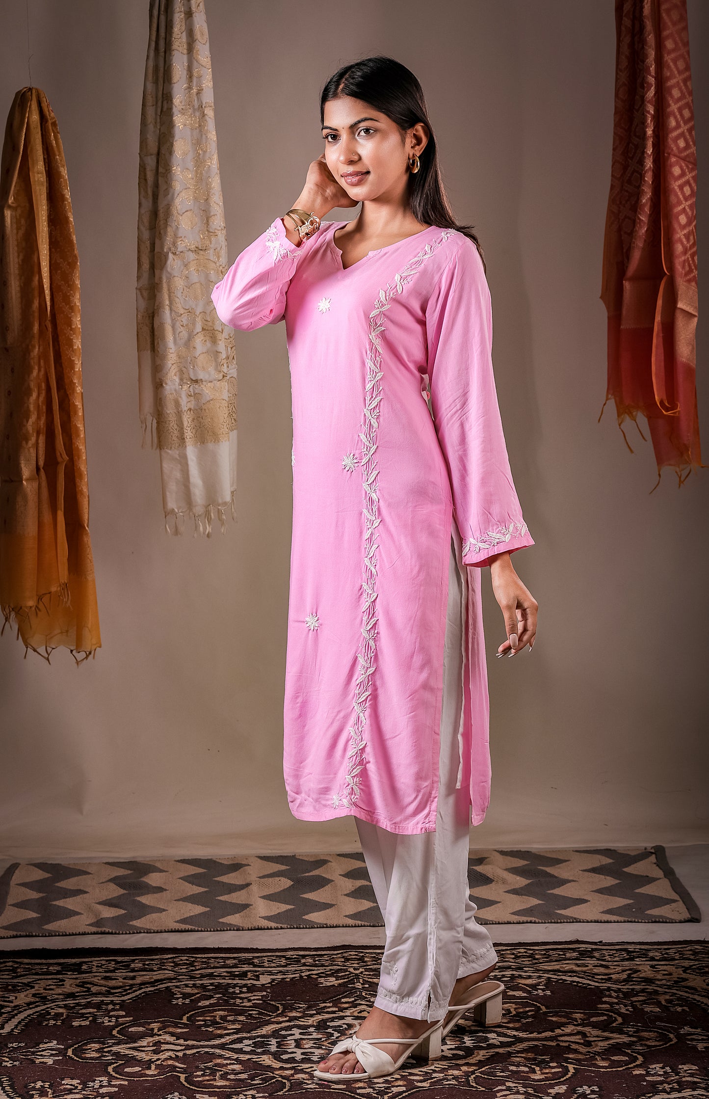Zaira Mehr chikankari Kurta
