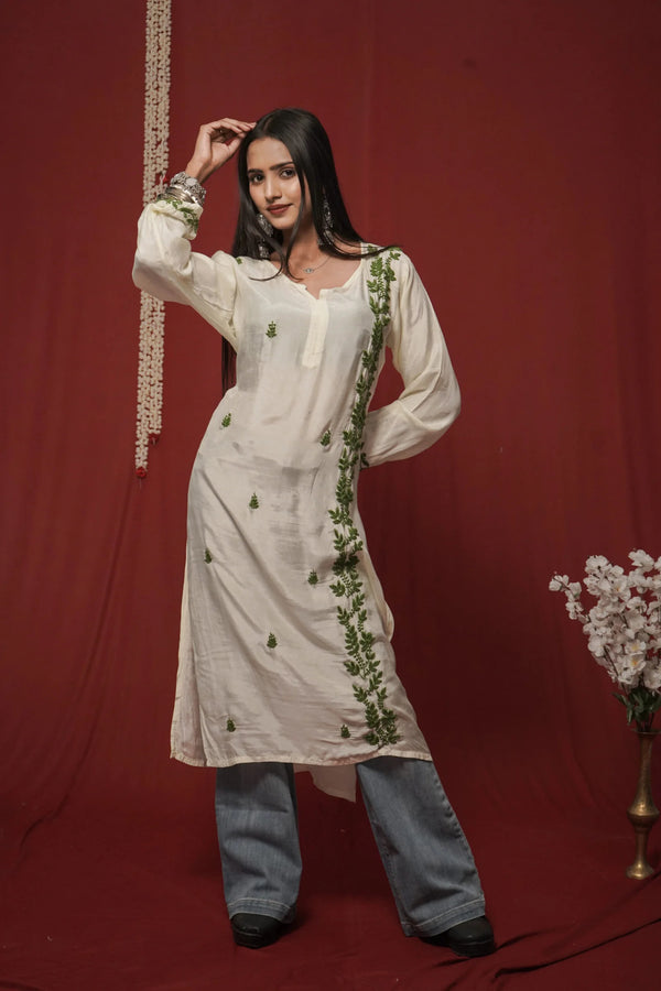 Zaira Sabz-e-Noor Natural Ivory Muslin Chikankari Kurta alternate view