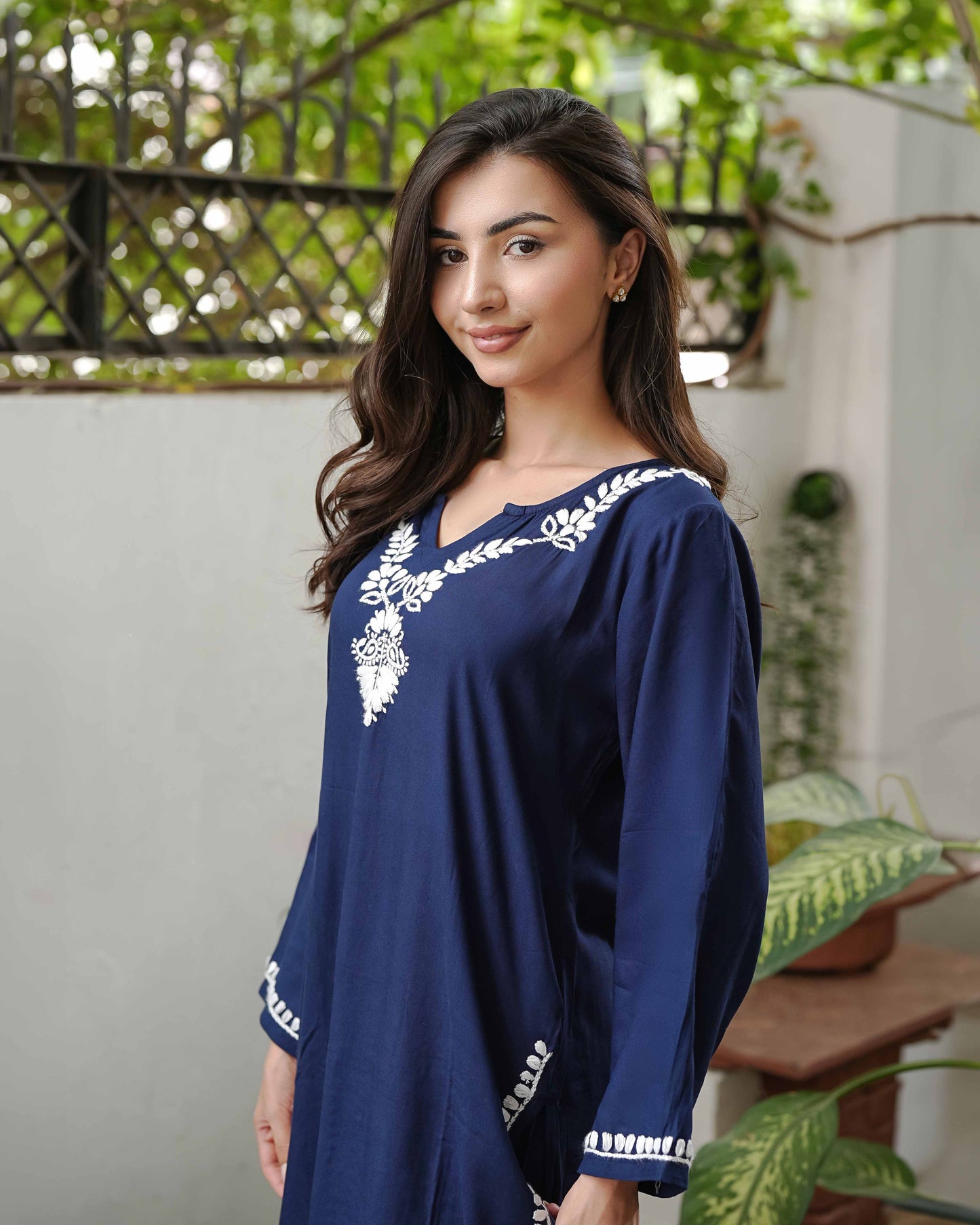 Zaira Meher-e-Lucknow Rayon Navy Blue Chikankari Kurta Set – 2 Piece