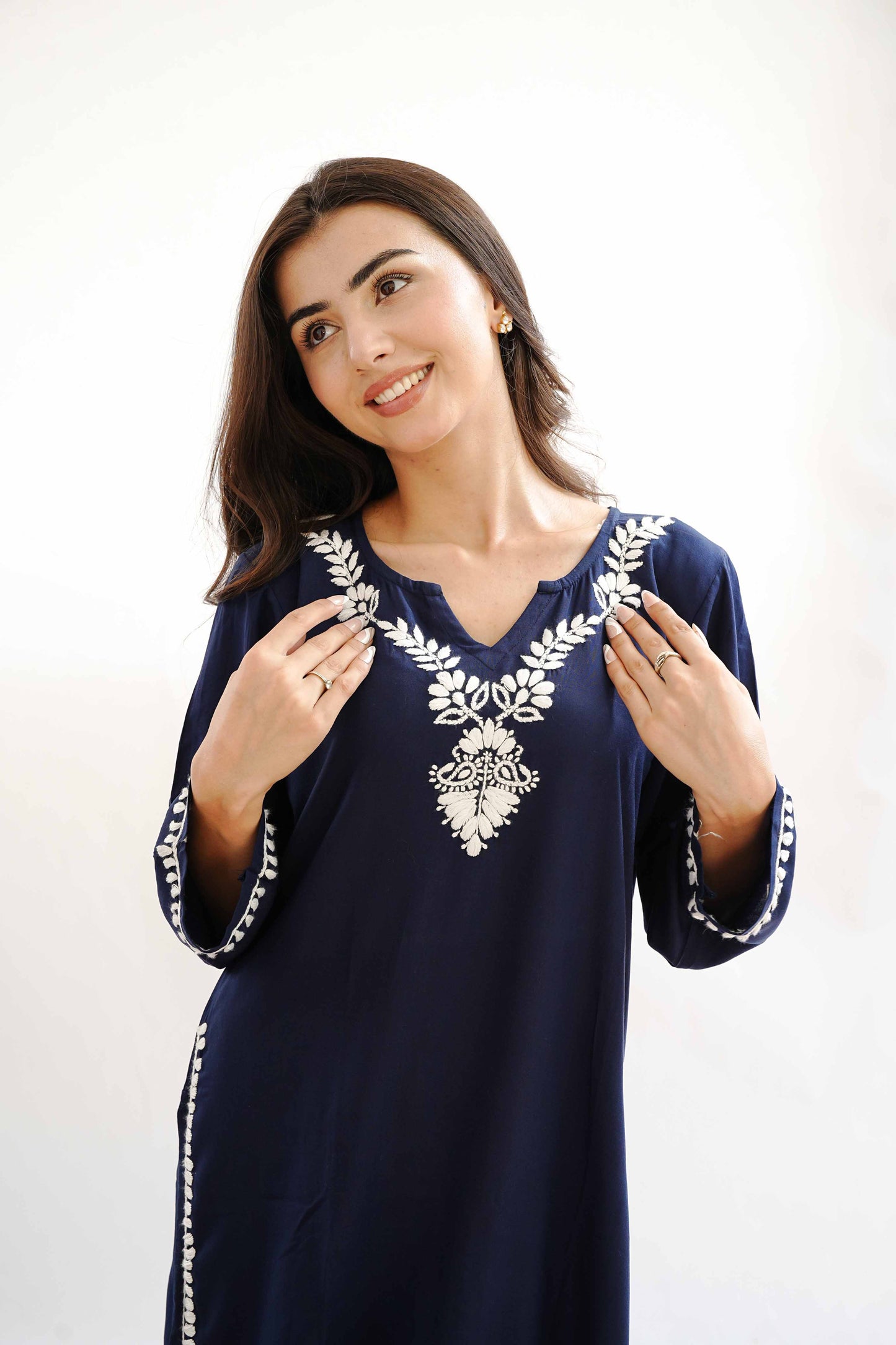Zaira Meher-e-Lucknow Rayon Navy Blue Chikankari Kurta Set – 2 Piece