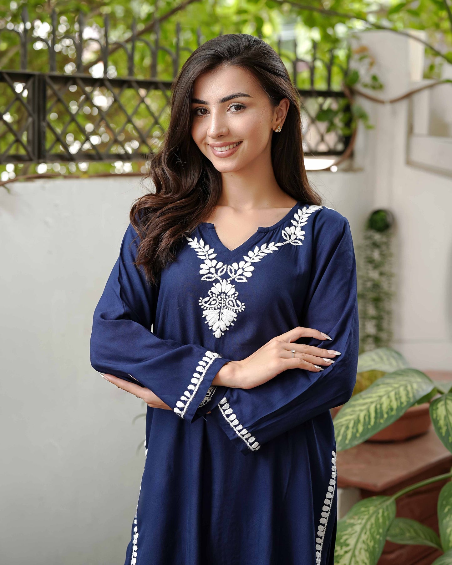 Zaira Meher-e-Lucknow Rayon Navy Blue Chikankari Kurta Set – 2 Piece