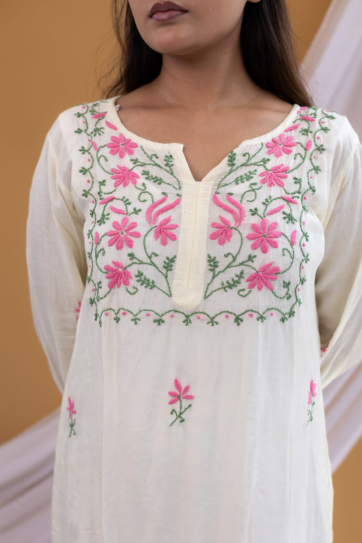 Zaira Noor-e-Gul Natural Ivory Muslin Chikankari Kurta
