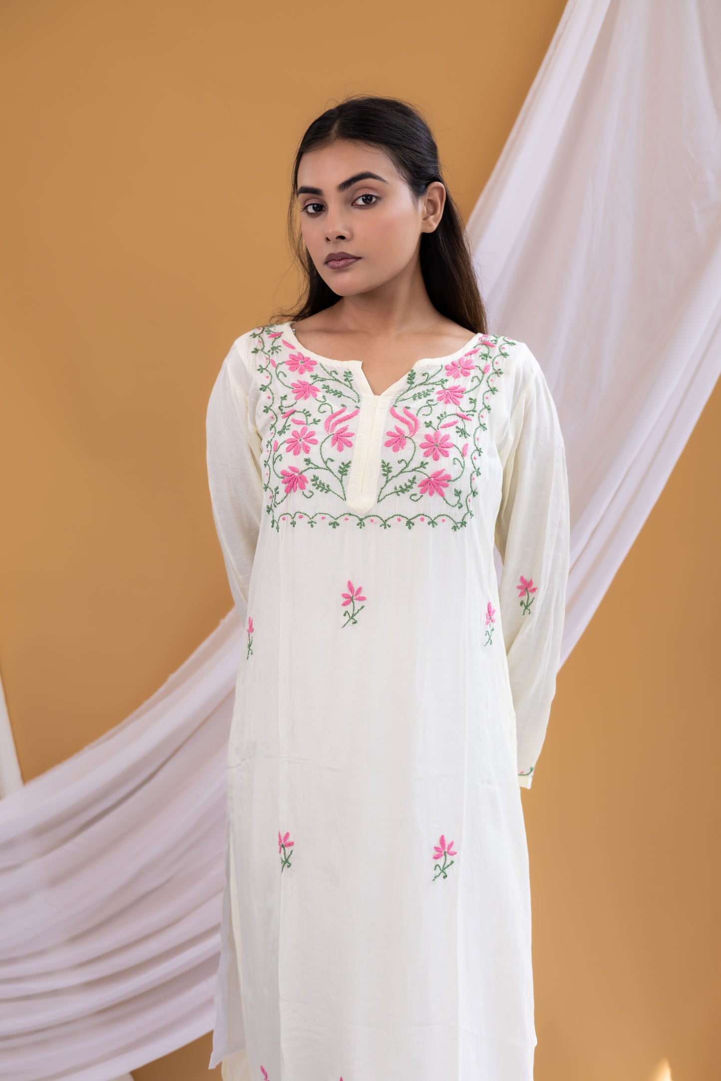 Zaira Noor-e-Gul Natural Ivory Muslin Chikankari Kurta