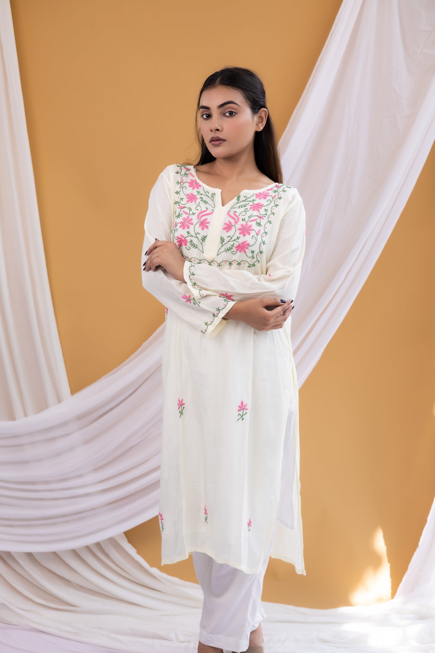 Zaira Noor-e-Gul Natural Ivory Muslin Chikankari Kurta