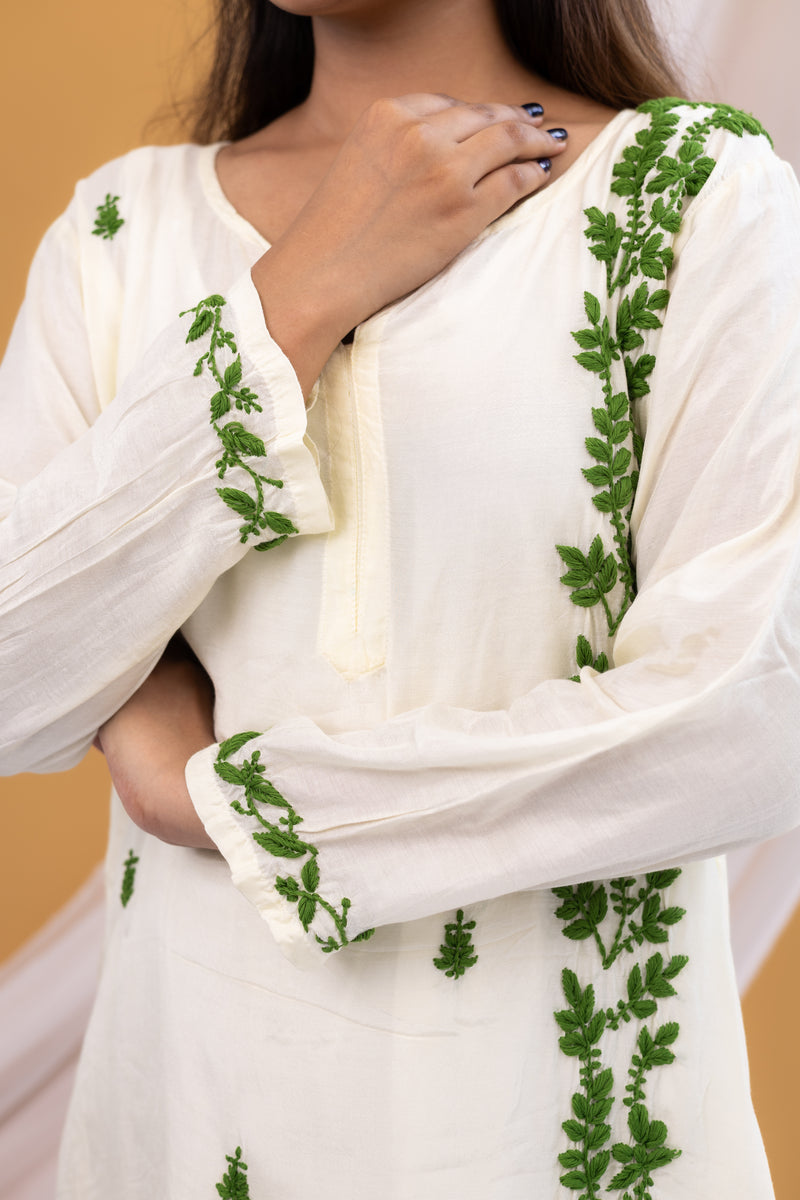 Zaira Sabz-e-Noor Natural Ivory Muslin Chikankari Kurta