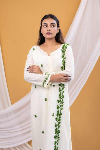 Zaira Sabz-e-Noor Natural Ivory Muslin Chikankari Kurta