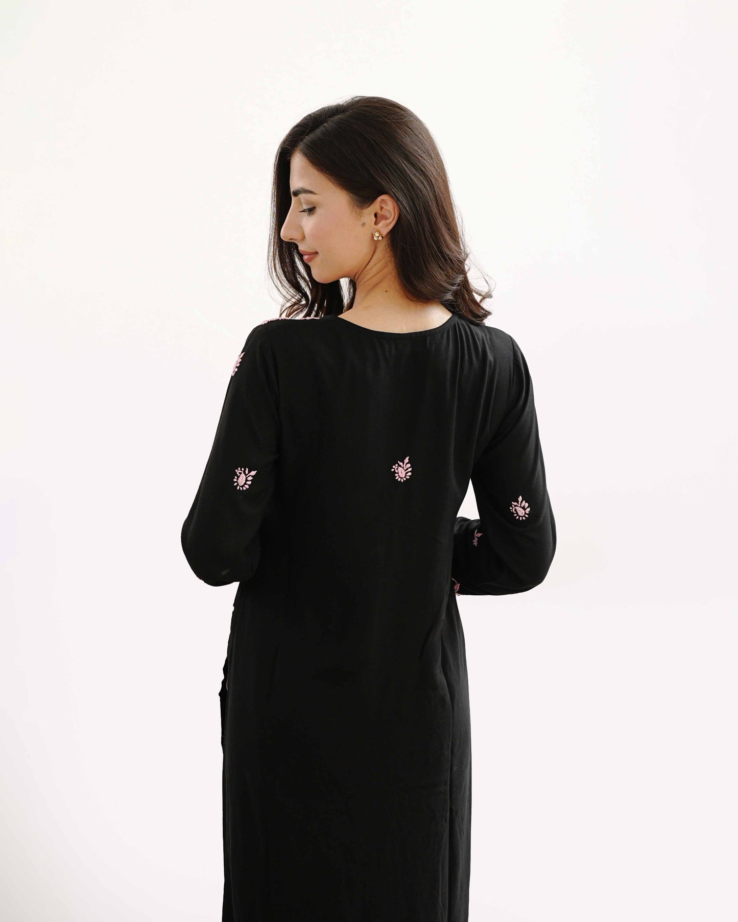 Zaira Nazakat-e-Noor Black Chikankari Kurta Pajama Set