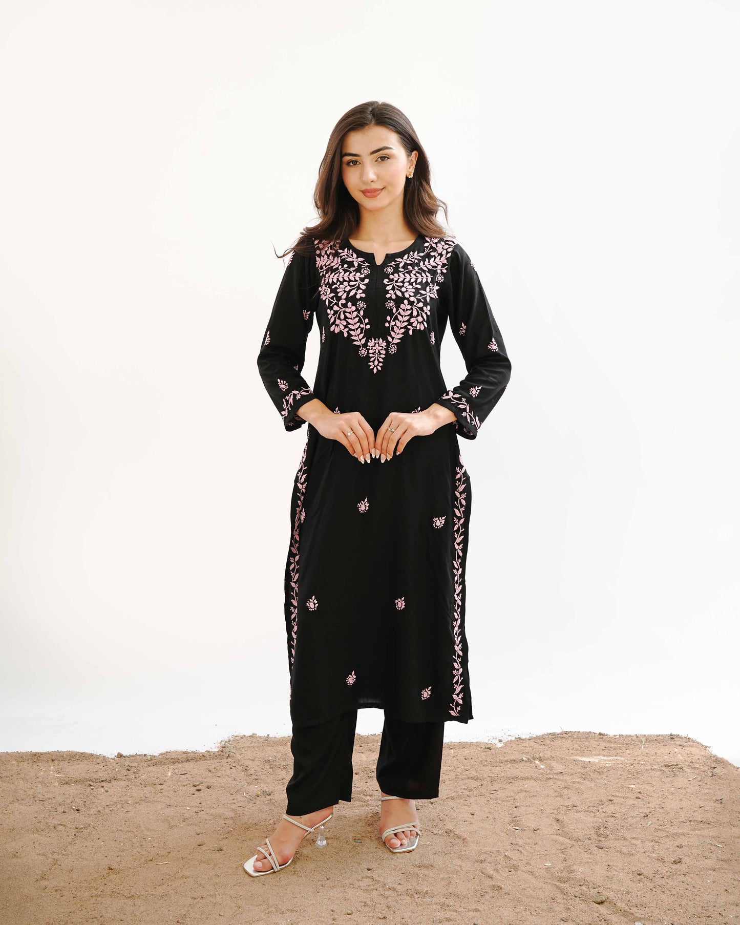 Zaira Nazakat-e-Noor Black Chikankari Kurta Pajama Set