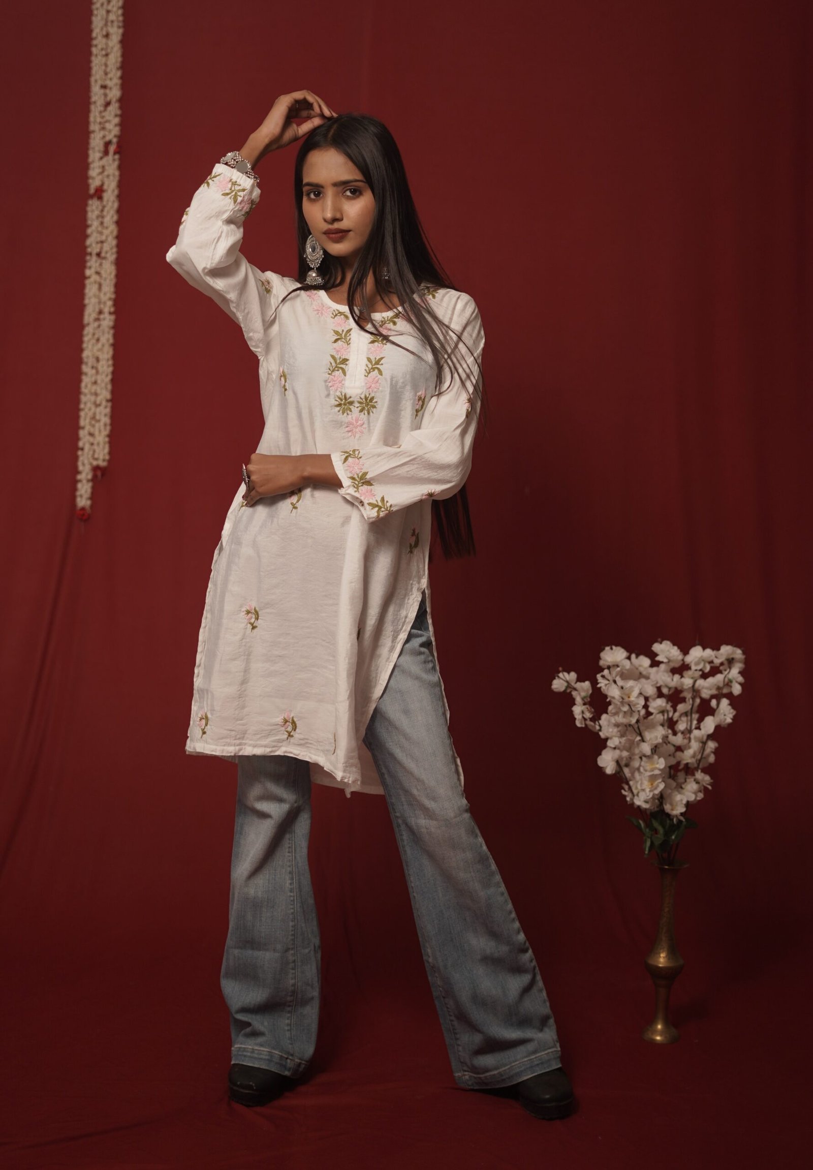 Aarohi Ivory Chanderi Embroidered Short Kurta - Image 3