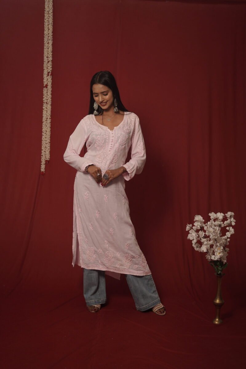Zaira Gulzar Chikankari Kurta